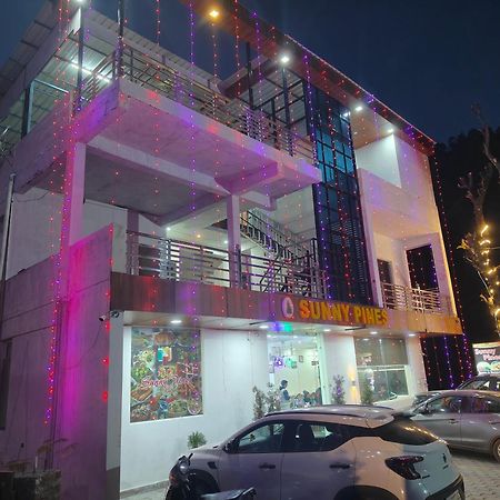 Sunny Pines Resort Lansdowne Bagian luar foto
