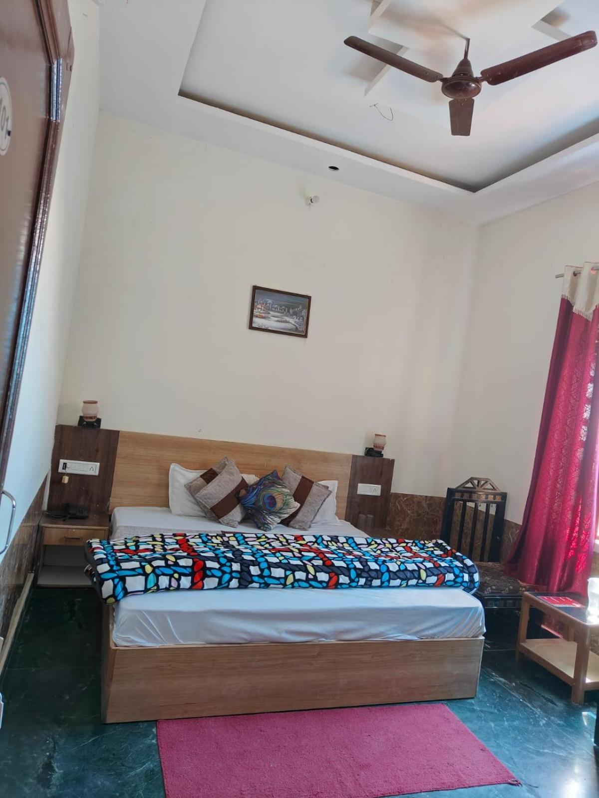 Sunny Pines Resort Lansdowne Bagian luar foto