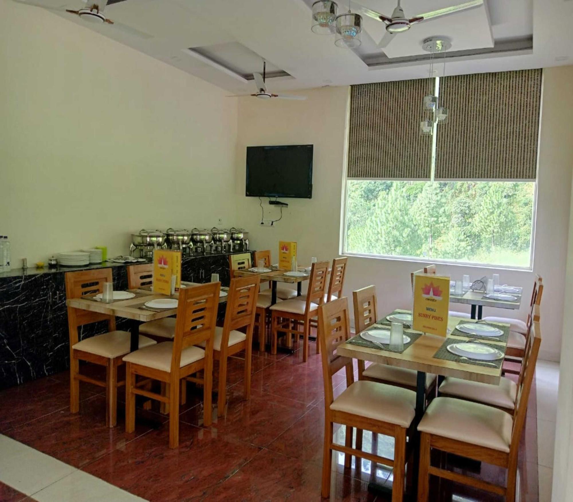 Sunny Pines Resort Lansdowne Bagian luar foto